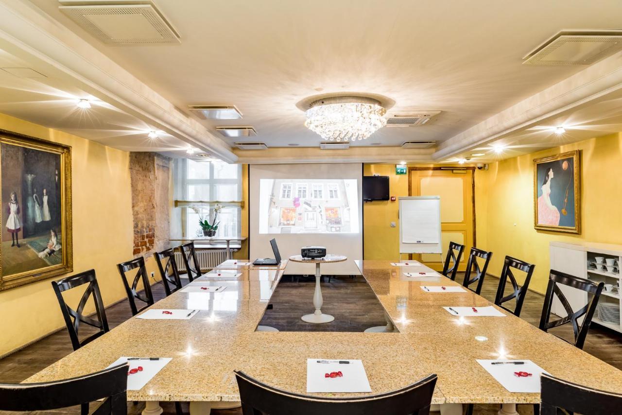 Meriton Old Town Garden Hotel Talin Exterior foto