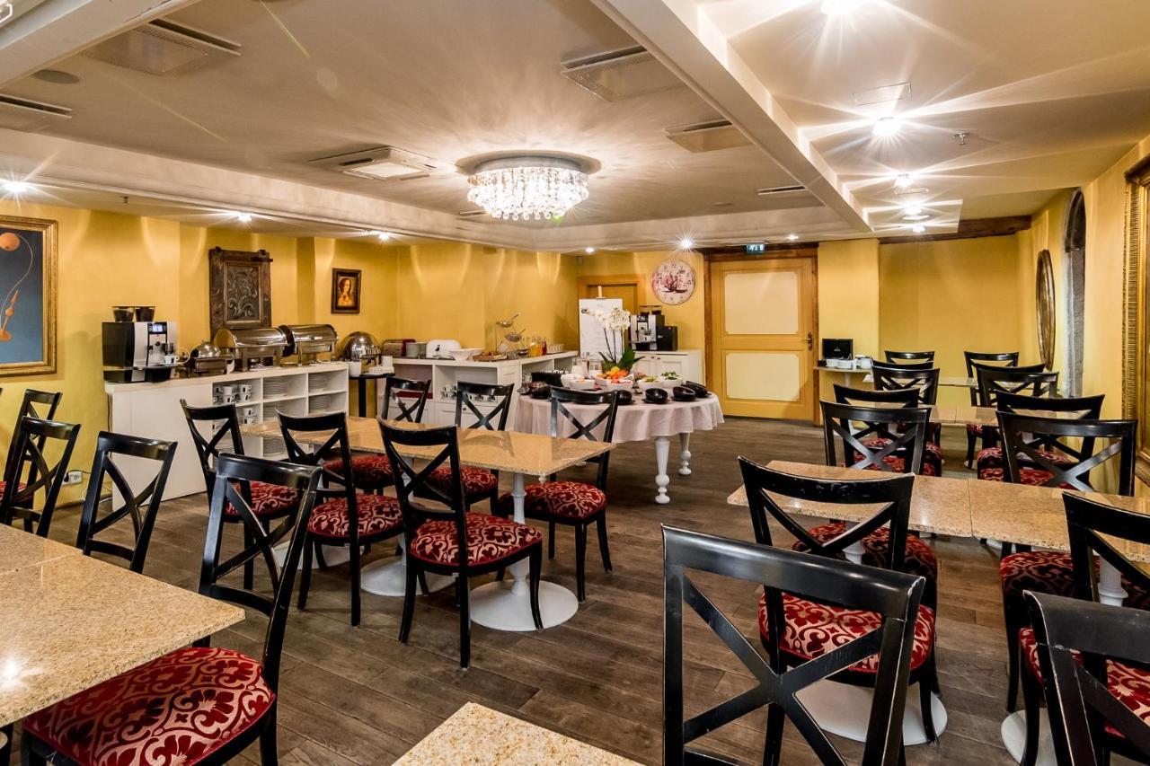 Meriton Old Town Garden Hotel Talin Exterior foto
